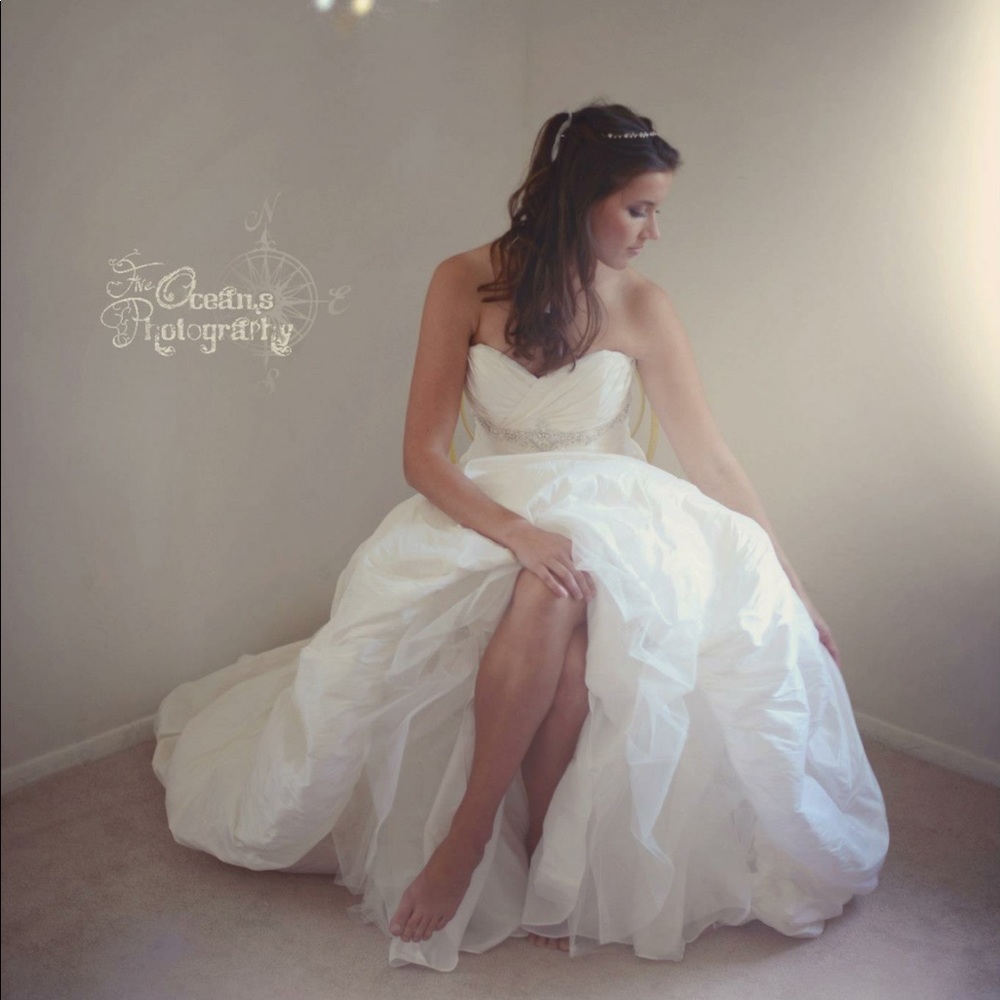 New Wedding Dress - worn once for photo shoot.